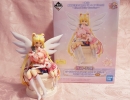 01-52 Eternal Sailor Moon and CubiMoon Figure.jpg