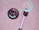 01-57 Sailor Moon  Lisht Up Wand and Brooch 1.jpg